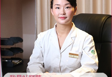 花样年华假体隆胸
