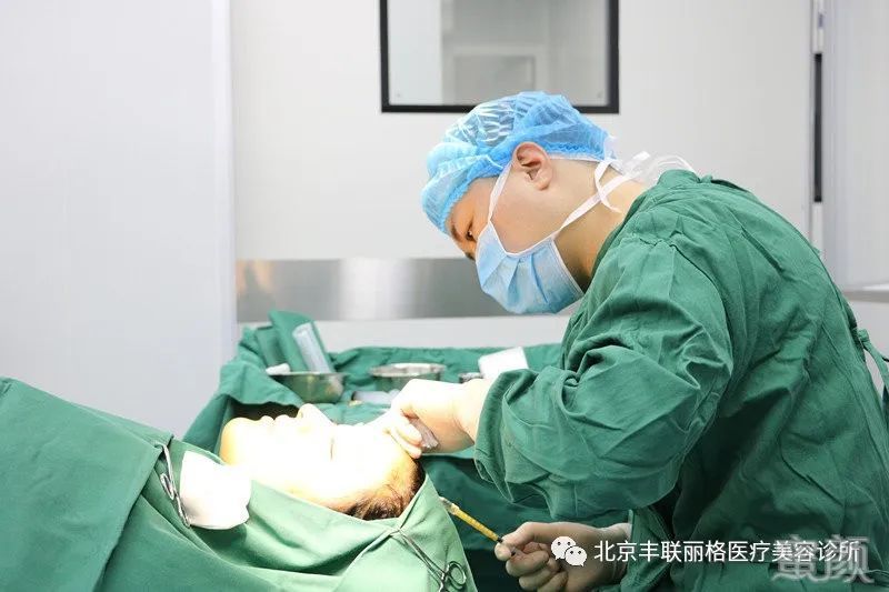 https://img.yiyiaimei.com/mnt/timg/200411/164KB362-7.jpg