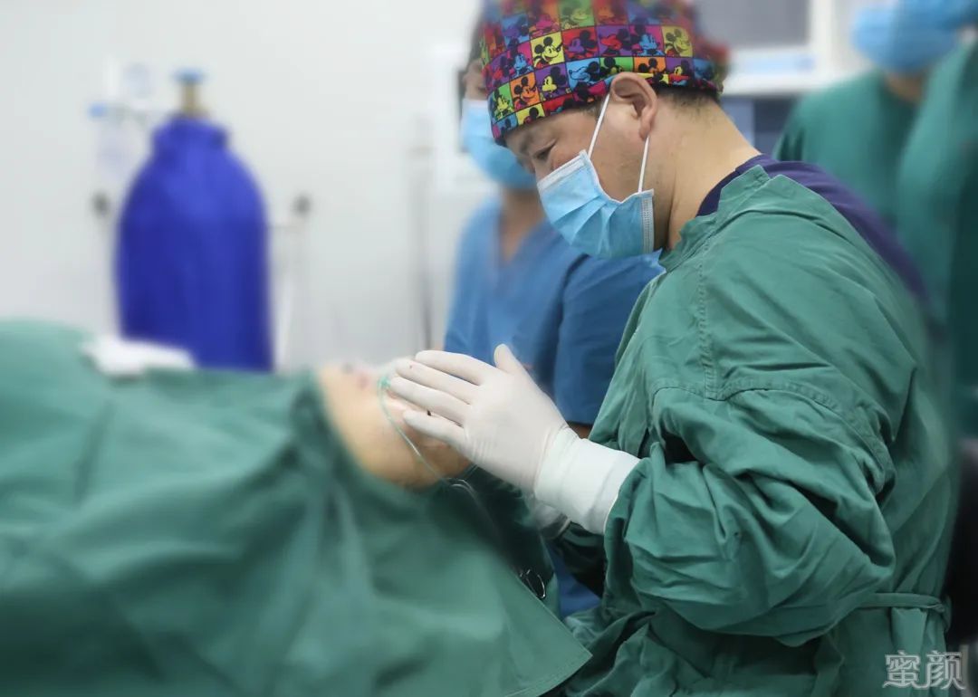 https://img.yiyiaimei.com/mnt/timg/200415/134H94S5-6.jpg 案例图片