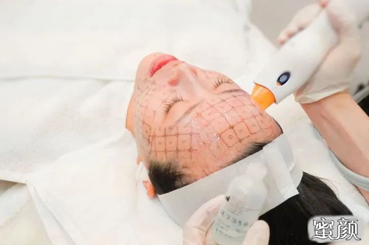 https://img.yiyiaimei.com/mnt/timg/200725/1322394M8-5.jpg 案例图片